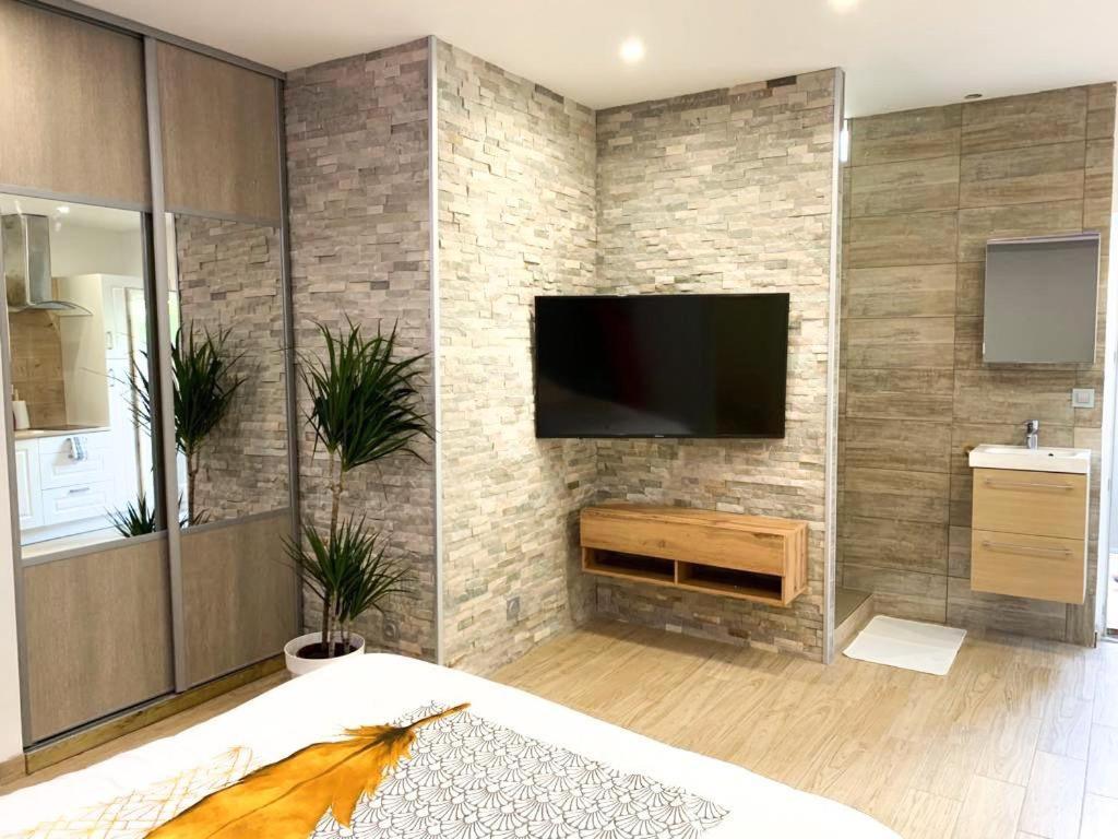 Le Menhir 2 Jacuzzi Spa Terasse Barbecue La Roche-Blanche  Zewnętrze zdjęcie